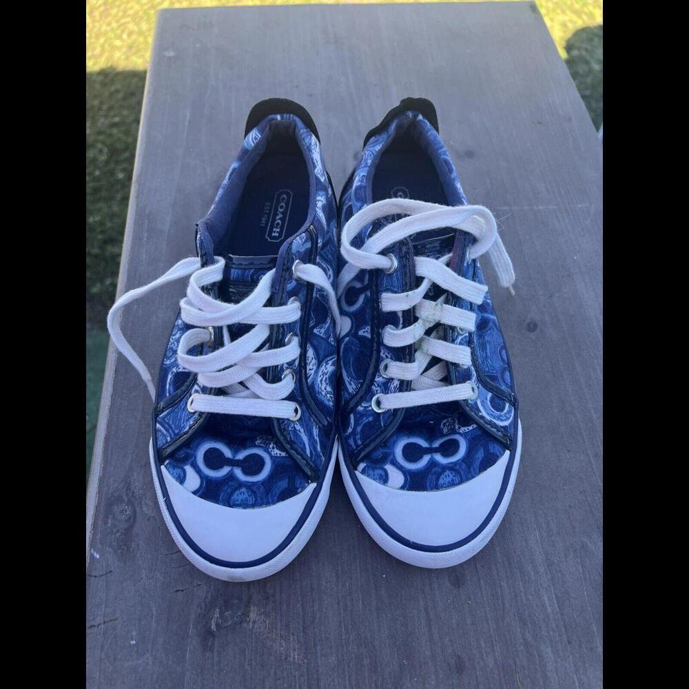 Coach woman shoes size 6 1/2